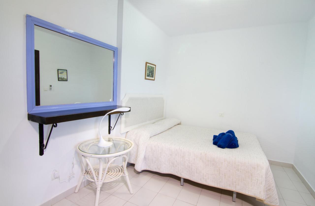 Tuhillo 3B Menyber Apartman Nerja Kültér fotó