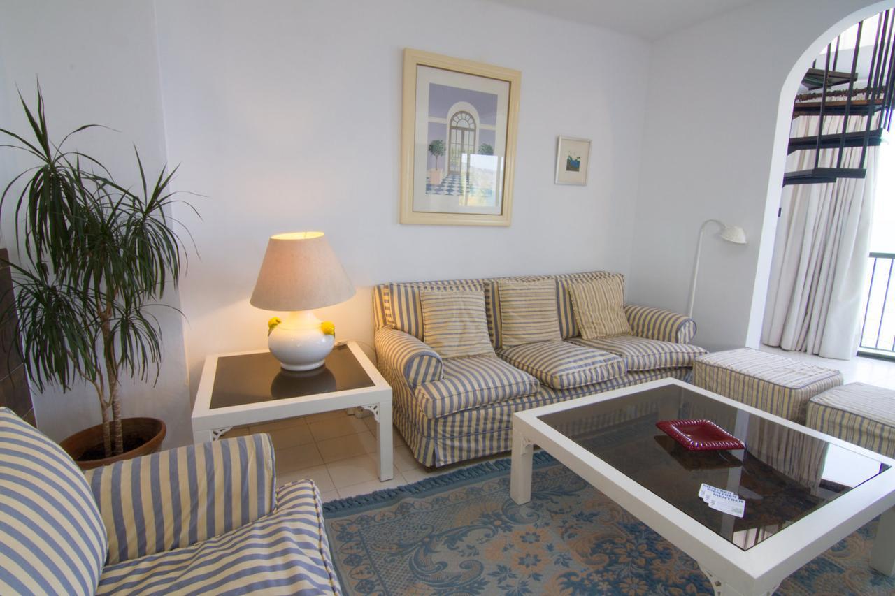 Tuhillo 3B Menyber Apartman Nerja Kültér fotó